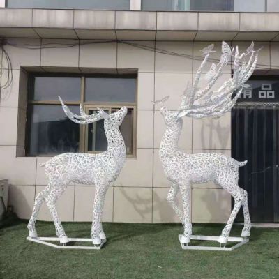 不锈钢镂空蝴蝶鹿雕塑 动物摆件厂家
